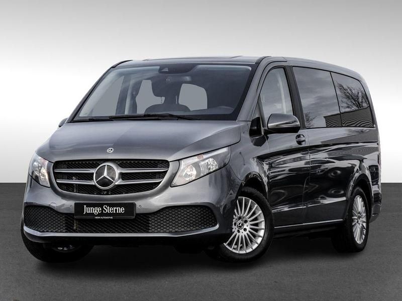 Gebraucht Mercedes V220 163 PS (119 kW) 2021 Grau Van / Kleinbus