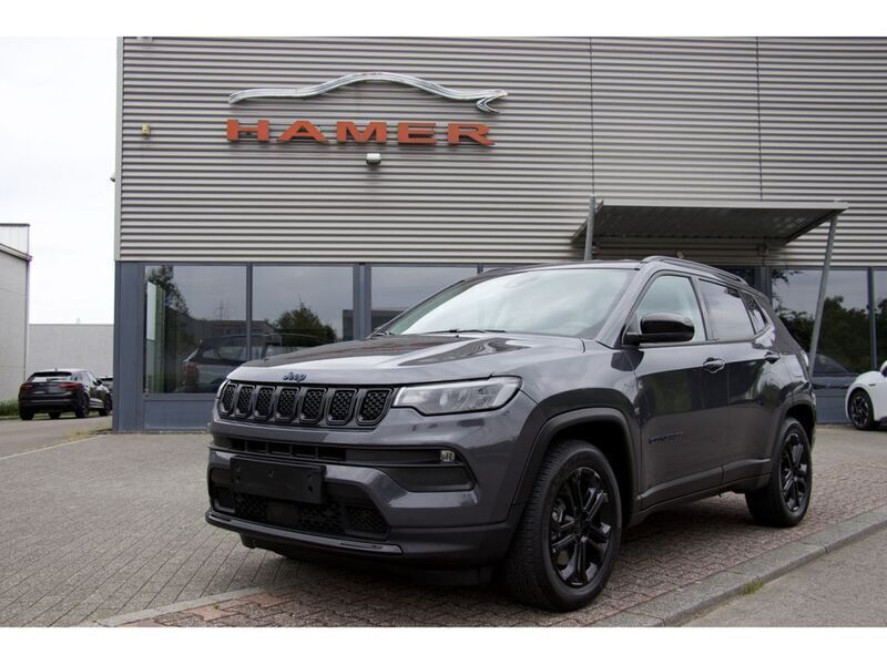 Grau Gebraucht 2023 Jeep Compass Night Eagle SUV | 23.900 € (Superpreis) - Bild 1/4