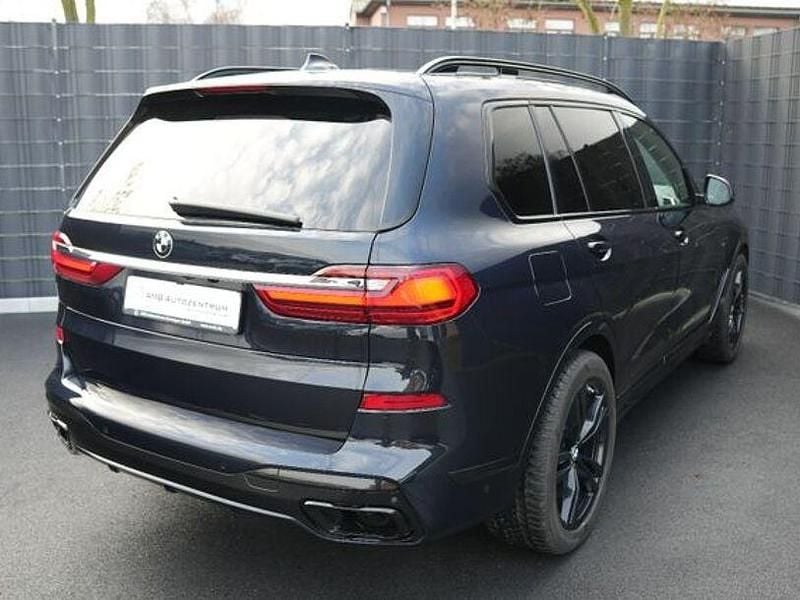 Gebraucht BMW X7 M Sport 340 PS (250 kW) 2021 Schwarz SUV