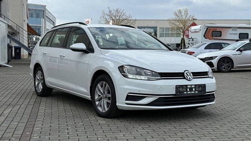 Gebraucht VW Golf VII 150 PS (110 kW) 2020 Weiß Kombi