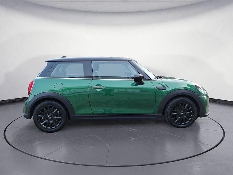 Gebraucht Mini Cooper Classic 136 PS (100 kW) 2022 Grün Kleinwagen