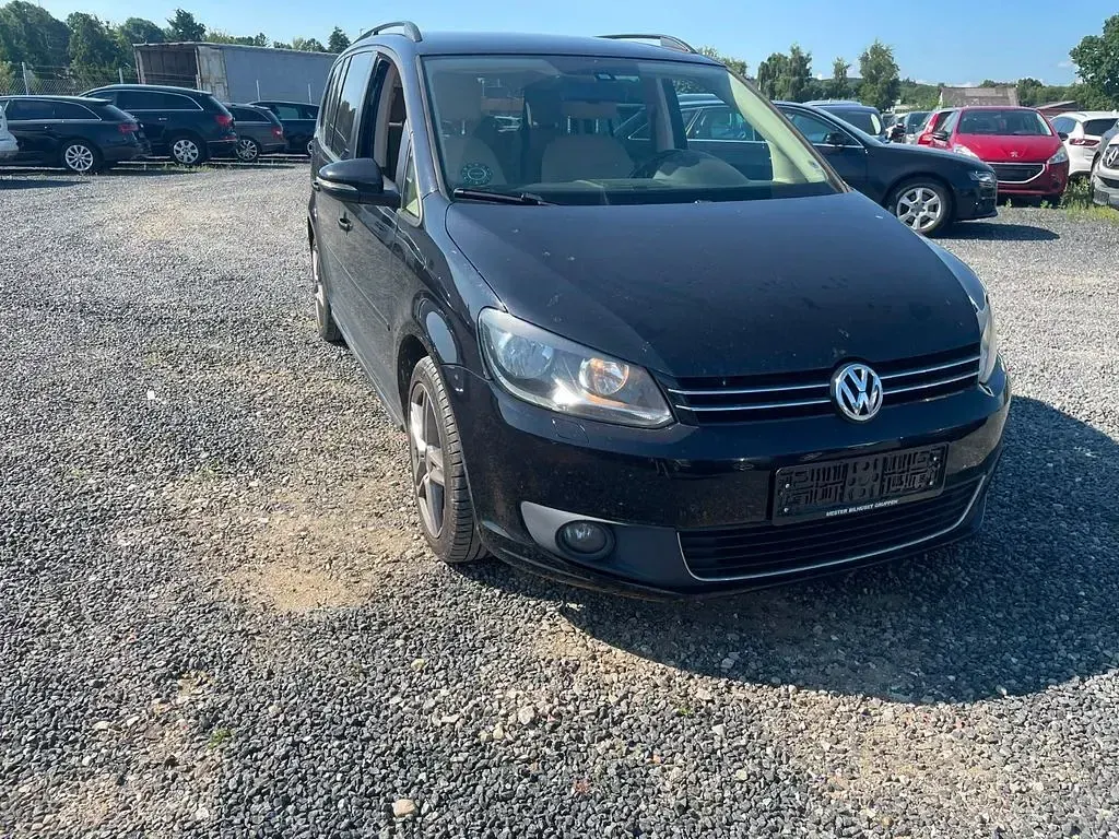 Gebraucht VW Touran Comfortline 105 PS (77 kW) 2013 Schwarz Van / Kleinbus