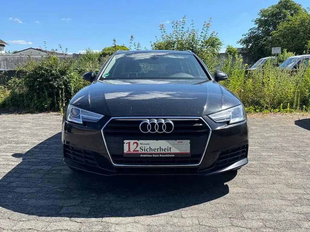 Gebraucht Audi A4 Basis 190 PS (139 kW) 2018 Brillantschwarz Kombi