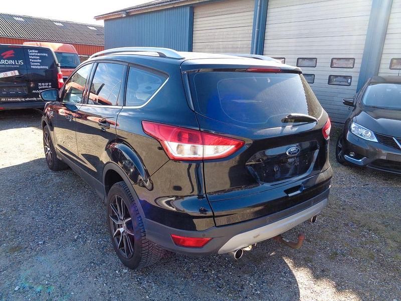 Gebraucht Ford Kuga Titanium 140 PS (102 kW) 2013 Schwarz SUV