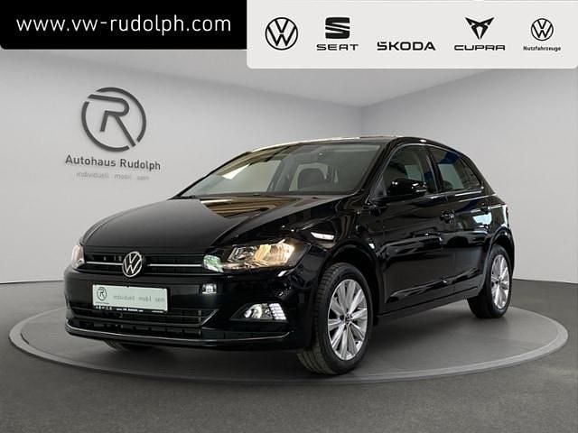 Deep black perleffekt (metallic) Gebraucht 2021 VW Polo Highline Kleinwagen | 16.450 € (Fairer Preis) - Bild 1/4
