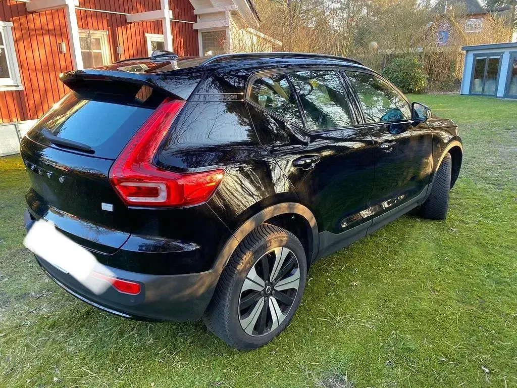 Gebraucht Volvo XC40 Core 169 kW (231 PS) 2023 Schwarz SUV