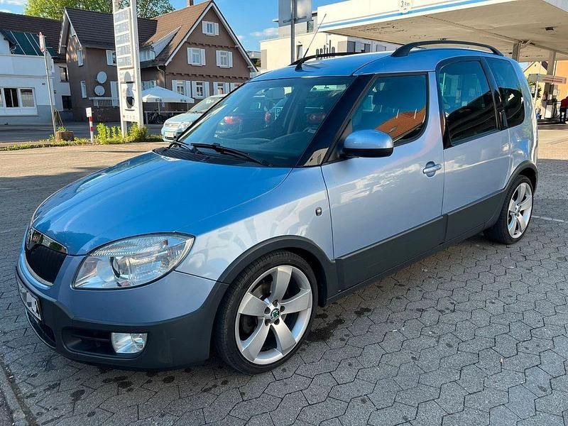 Blau Gebraucht 2007 Skoda Roomster Kombi | 1.200 € (Superpreis) - Bild 1/4
