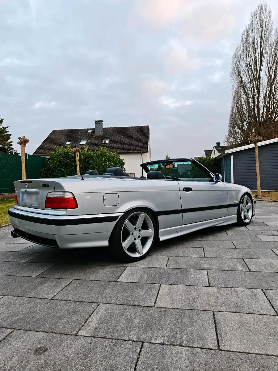 Gebraucht BMW M3 243 PS (178 kW) 1998 Silber Cabrio