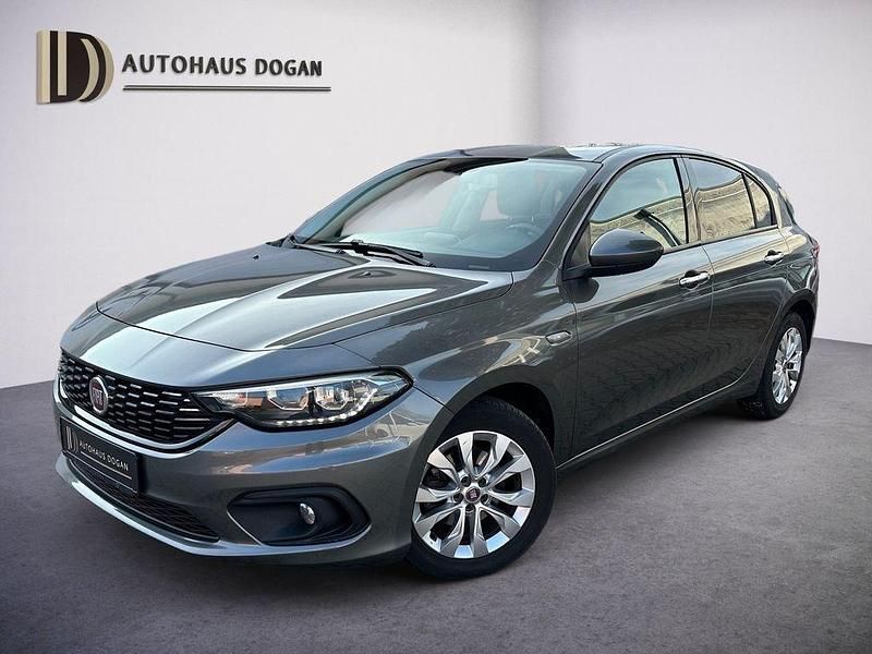 Gebraucht Fiat Tipo Lounge 120 PS (88 kW) 2016 Grau Limousine