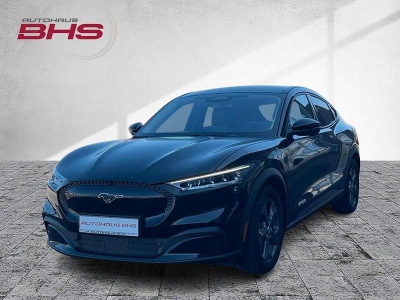 Schwarz Gebraucht 2022 Ford Mustang Mach-E SUV | 28.990 € (Superpreis) - Bild 1/4