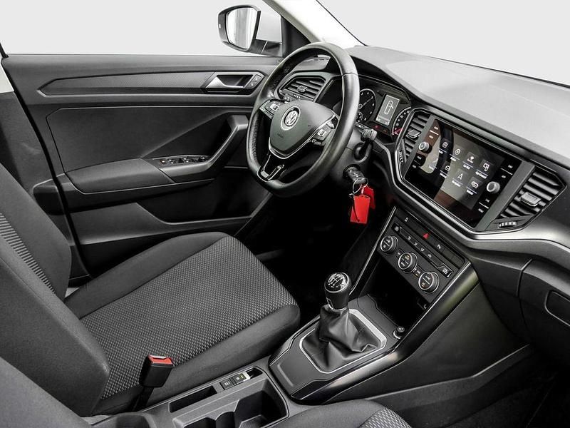 Second-hand VW T-Roc 116 CP (85 kW) 2018 Argintiu SUV