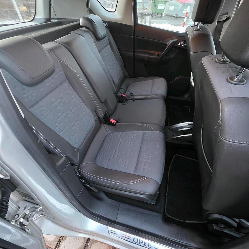 Gebraucht Opel Meriva 100 PS (73 kW) 2011 Silber Van / Kleinbus