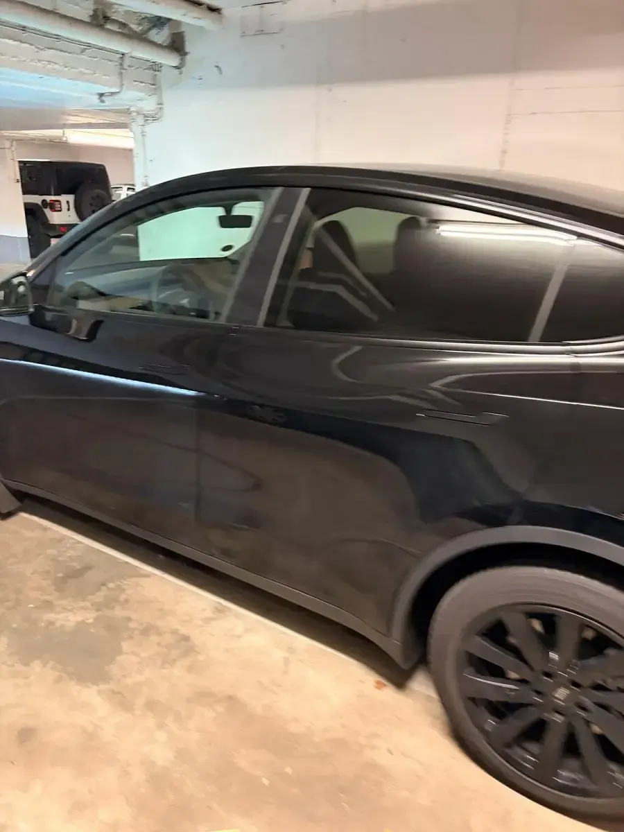 Gebraucht Tesla Model Y Long Range AWD 389 kW (530 PS) 2024 Schwarz SUV