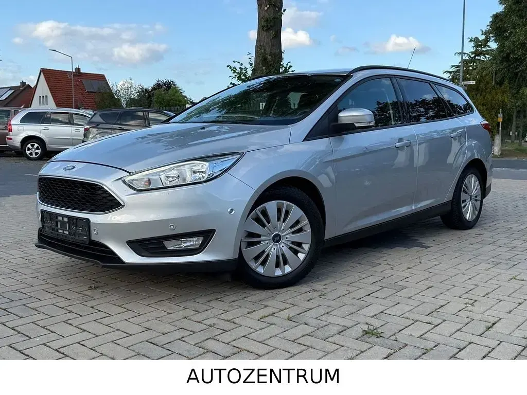 Gebraucht Ford Focus Business Edition 120 PS (88 kW) 2017 Silber Limousine