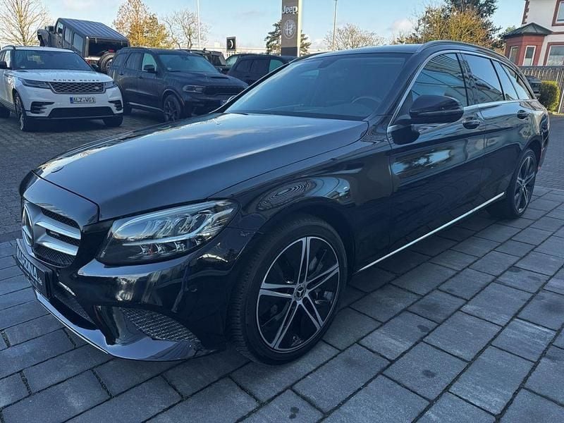 Gebraucht Mercedes C300e 320 PS (235 kW) 2020 Schwarz Kombi
