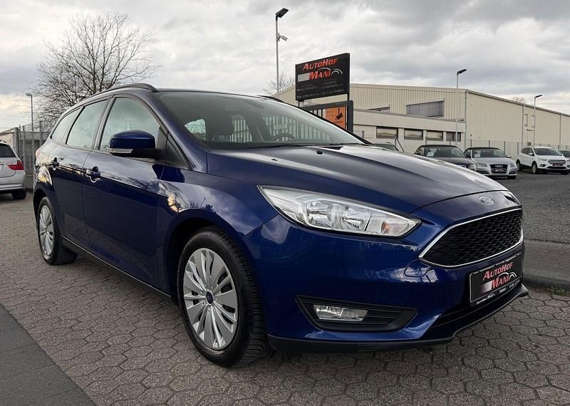 Gebraucht Ford Focus Business Edition 150 PS (110 kW) 2016 Blau Kombi