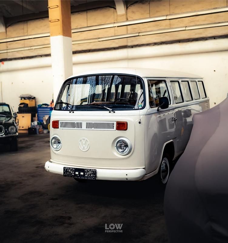 Beige Gebraucht 1976 VW T2 Van | 19.000 € - Bild 1/4