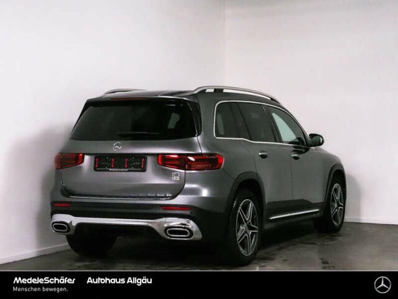 Gebraucht Mercedes GLB200 AMG 150 PS (110 kW) 2025 Lack mountaingrau (metallic) SUV