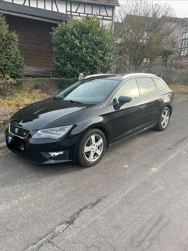 Second-hand Seat Leon 150 CP (110 kW) 2016 Negru Break