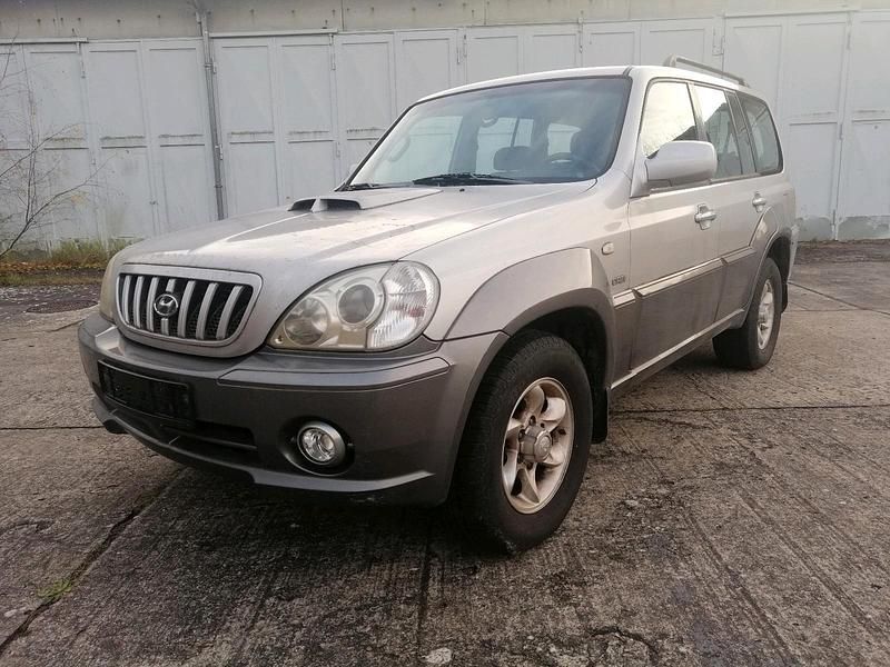 Silber Gebraucht 2002 Hyundai Terracan SUV | 1.980 € (Fairer Preis) - Bild 1/4