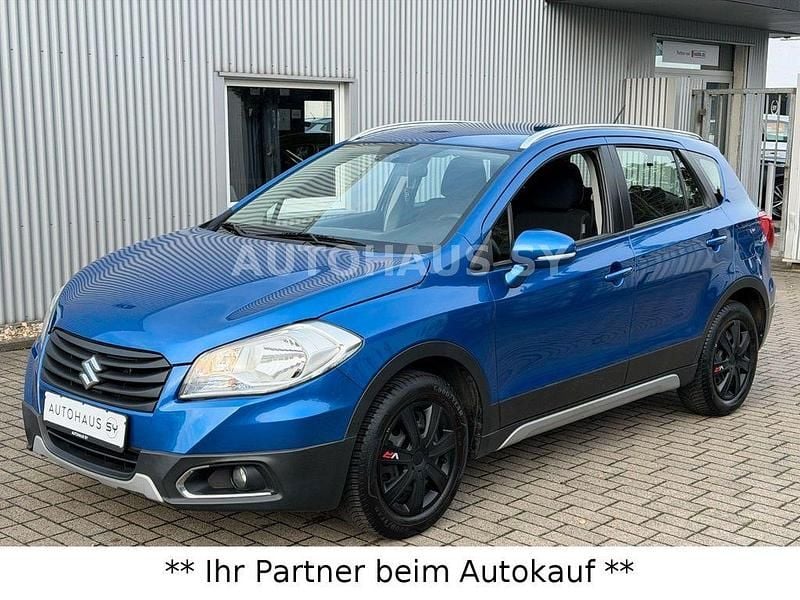 Blau Gebraucht 2014 Suzuki SX4 S-Cross Comfort+ SUV | 7.480 € (Guter Preis) - Bild 1/4