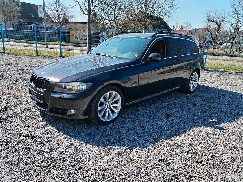 Violet Gebraucht 2009 BMW 330 Kombi | 7.190 € (Fairer Preis) - Bild 1/4