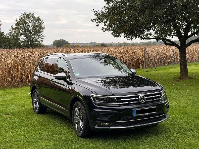 Schwarz Gebraucht 2018 VW Tiguan Allspace SUV | 22.999 € (Superpreis) - Bild 1/4