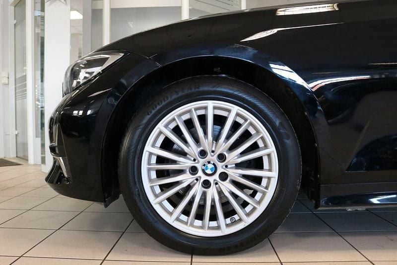 Gebraucht BMW 320 Luxury Line 190 PS (139 kW) 2020 Schwarz Limousine