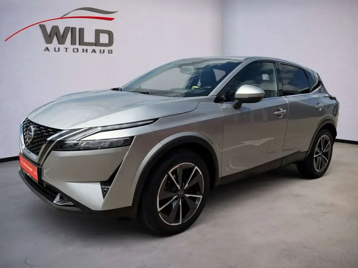 Gebraucht Nissan Qashqai Tekna 158 PS (116 kW) 2022 M) (silber SUV