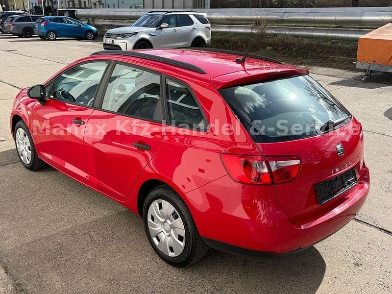 Gebraucht Seat Ibiza Reference 75 PS (55 kW) 2015 Rot Limousine