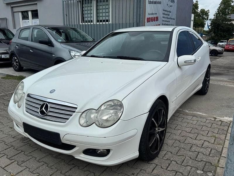 Weiß Gebraucht 2005 Mercedes C200 | 1.999 € (Guter Preis) - Bild 1/4