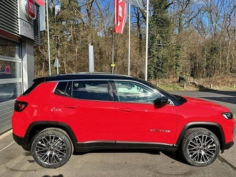 Gebraucht Jeep Compass Limited 150 PS (110 kW) 2023 Colorado red (vr176) SUV