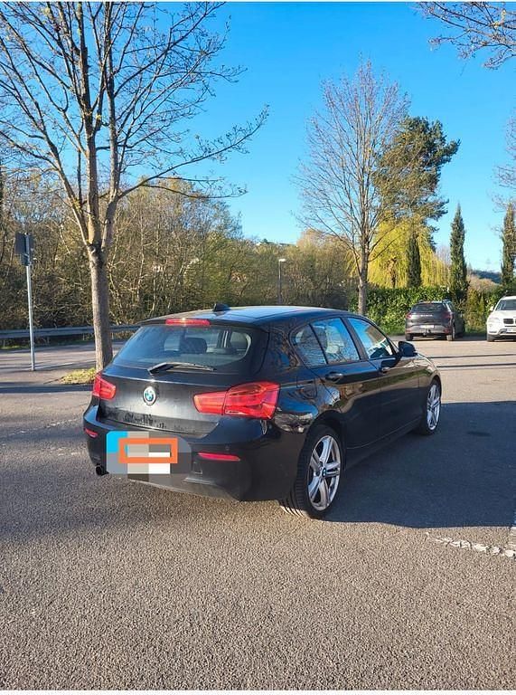 Schwarz Gebraucht 2017 BMW 118 Sport Line Kleinwagen | 9.300 € (Superpreis) - Bild 1/4