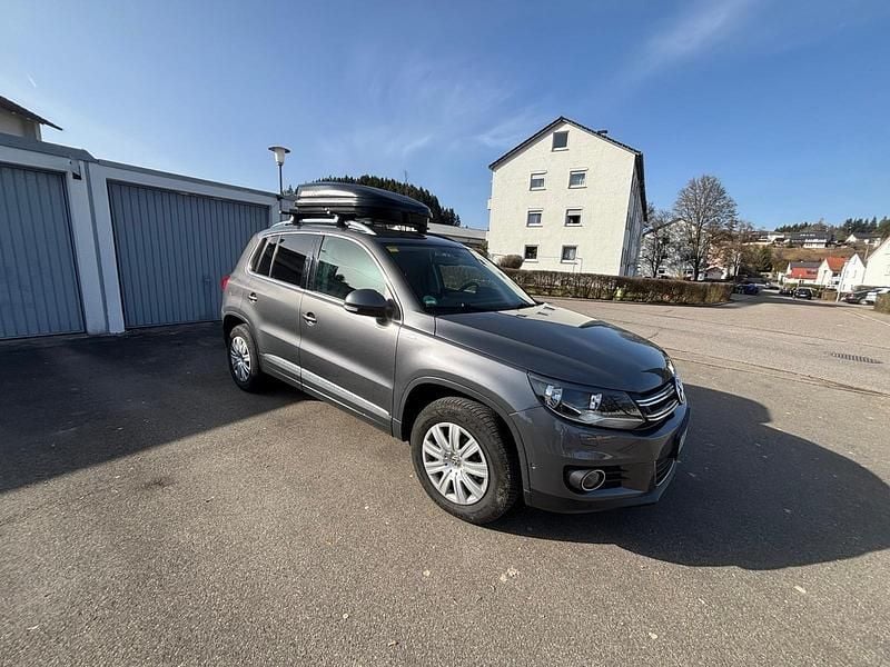 Gebraucht VW Tiguan 140 PS (102 kW) 2014 Grau SUV