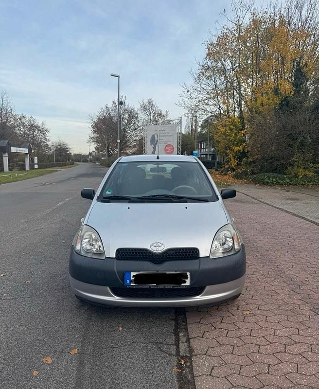 Gebraucht Toyota Yaris 68 PS (50 kW) 2002 Grau Kleinwagen