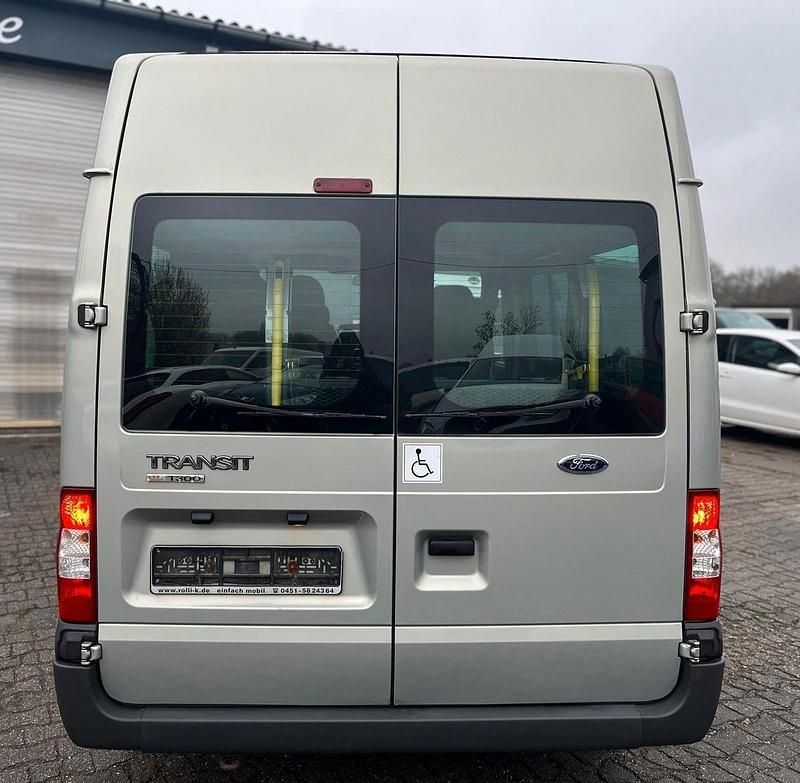 Second-hand Ford Transit 86 CP (63 kW) 2010 Argintiu Monovolum