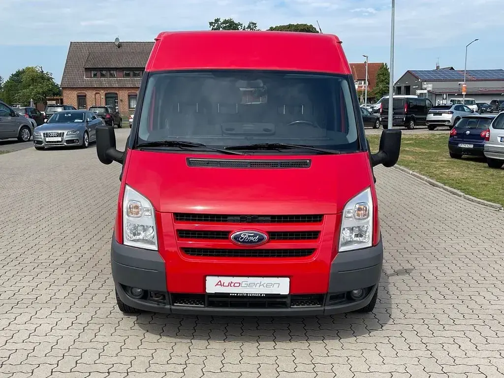 Gebraucht Ford 300 Trend 116 PS (85 kW) 2009 Rot Van / Kleinbus