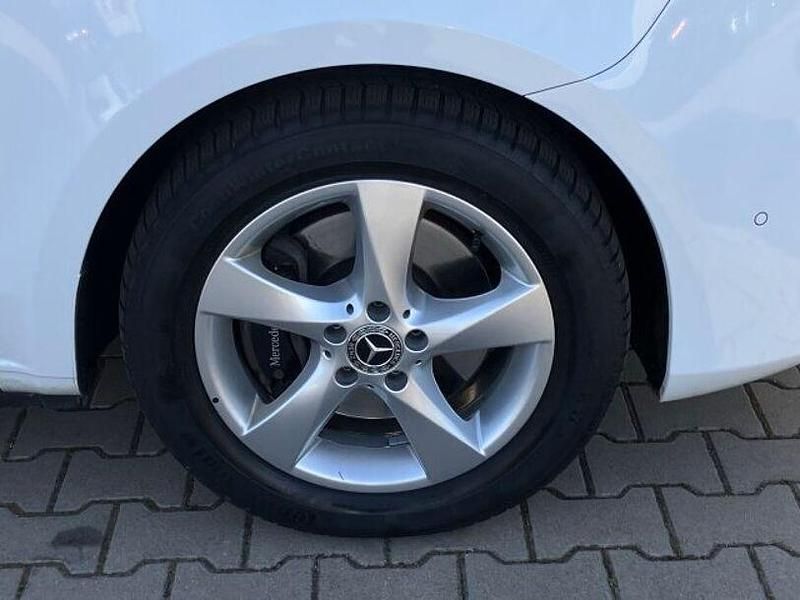 Gebraucht Mercedes V250 Edition 190 PS (139 kW) 2021 Weiß Van / Kleinbus