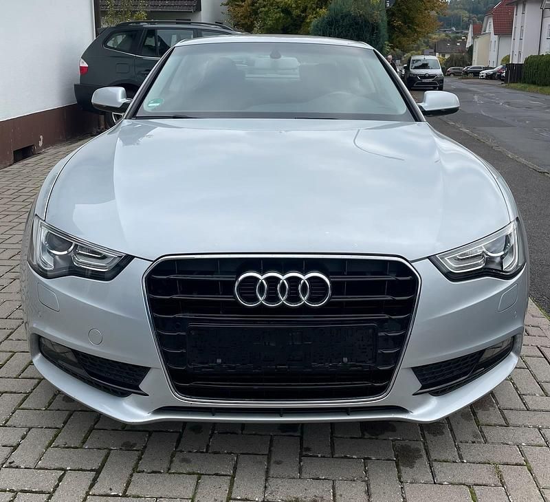 Silber Gebraucht 2014 Audi A5 Coupé | 12.850 € (Superpreis) - Bild 1/4