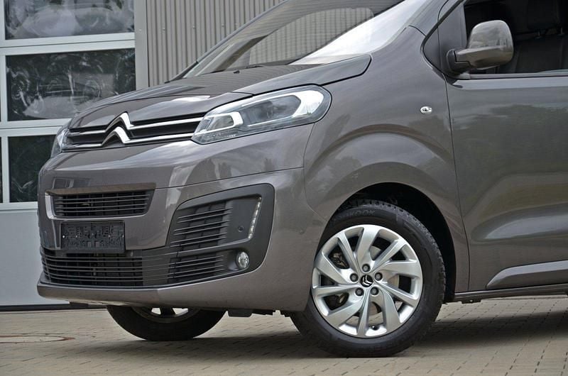 Second-hand Citroën Jumpy 177 CP (130 kW) 2021 Gri Monovolum