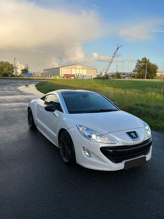Weiß Gebraucht 2012 Peugeot Onyx Coupé | 12.600 € - Bild 1/4