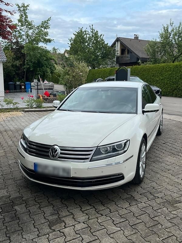 Weiß Gebraucht 2014 VW Phaeton Limousine | 11.900 € (Guter Preis) - Bild 1/4