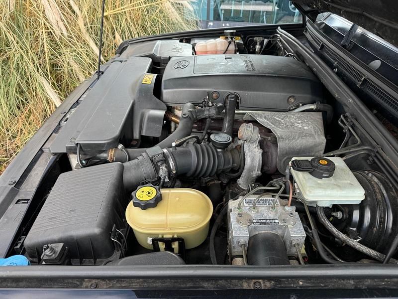 Gebraucht Land Rover Discovery 2 139 PS (102 kW) 1999 Grau SUV