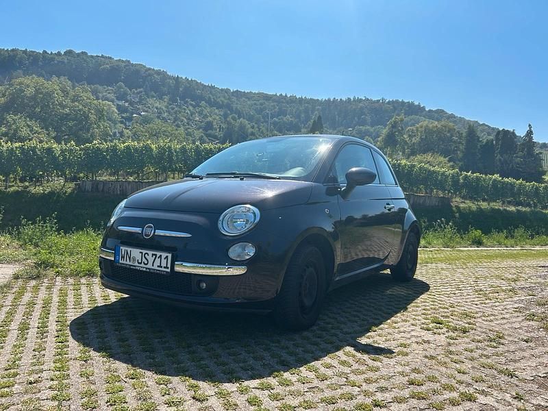 Violet Gebraucht 2013 Fiat 500 Lounge Kleinwagen | 6.490 € (Guter Preis) - Bild 1/4