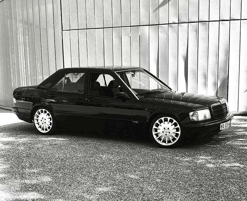 Gebraucht Mercedes 190 122 PS (89 kW) 1990 Limousine