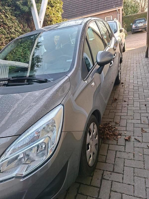 Gebraucht Opel Meriva 101 PS (74 kW) 2012 Beige Van / Kleinbus