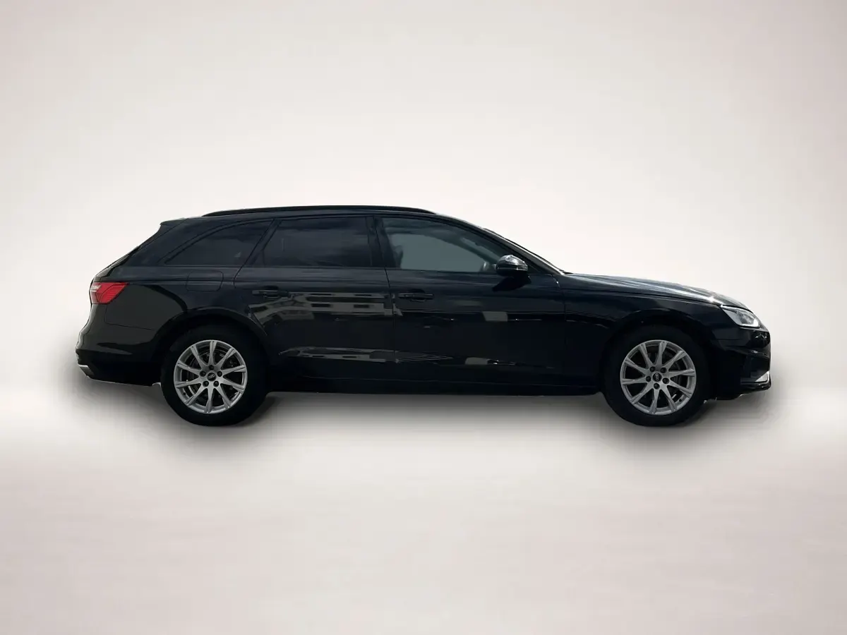 Gebraucht Audi A4 150 PS (110 kW) 2022 Schwarz Kombi
