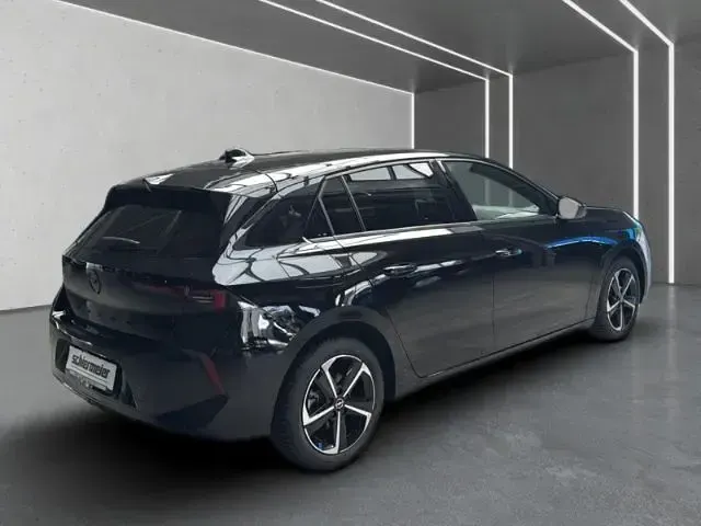 Gebraucht Opel Astra 131 PS (96 kW) 2025 Schwarz Kleinwagen