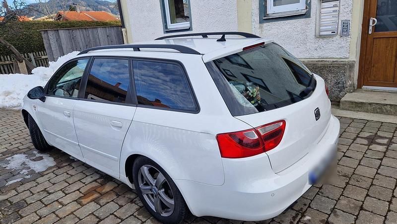 Gebraucht Seat Exeo 143 PS (105 kW) 2013 Weiß Kombi