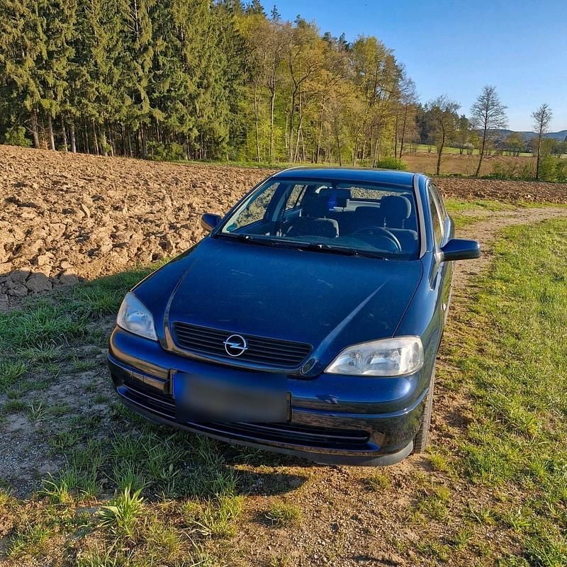 Second-hand Opel Astra 84 CP (61 kW) 2003 Albastru Berlinǎ